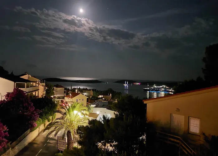 Zvonimir Apartment *