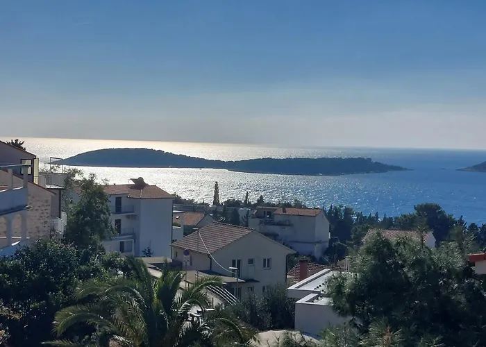 Zvonimir Apartment Hvar Town