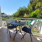 Zvonimir * Hvar Town